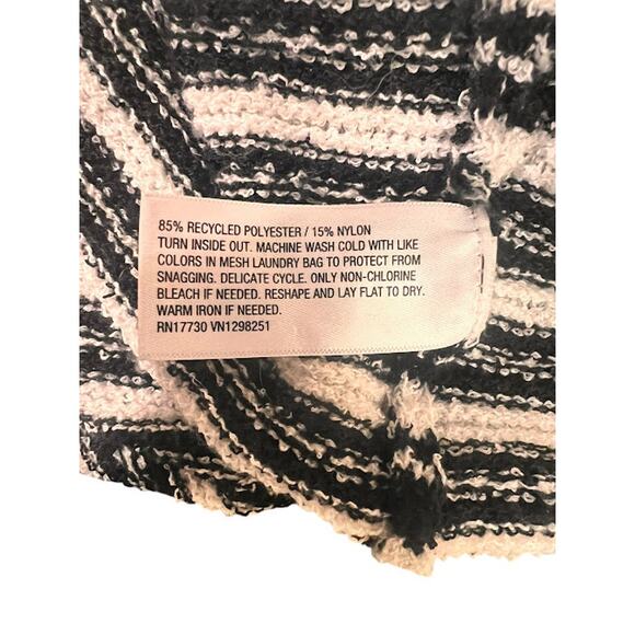 Universal Thread Black & White Striped Sweater Dress W/Adjustable Straps Size L - Picture 6 of 6